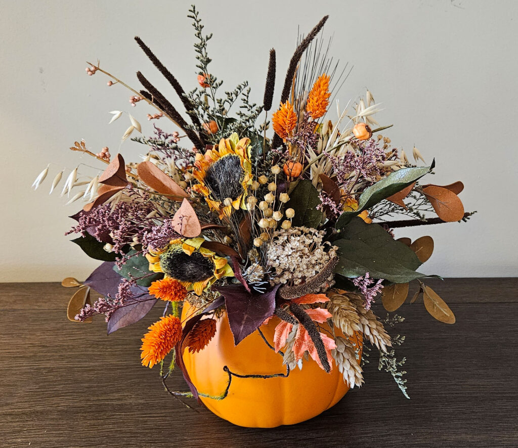 Medium Dried Flower Arrangement